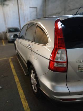 HONDA CRV 2.0 LX 4X2 16V GASOLINA 4P AUTOMÁTICO HONDA CRV 2.0 LX 4X2 16V GASOLINA 4P AUTOMÁTICO